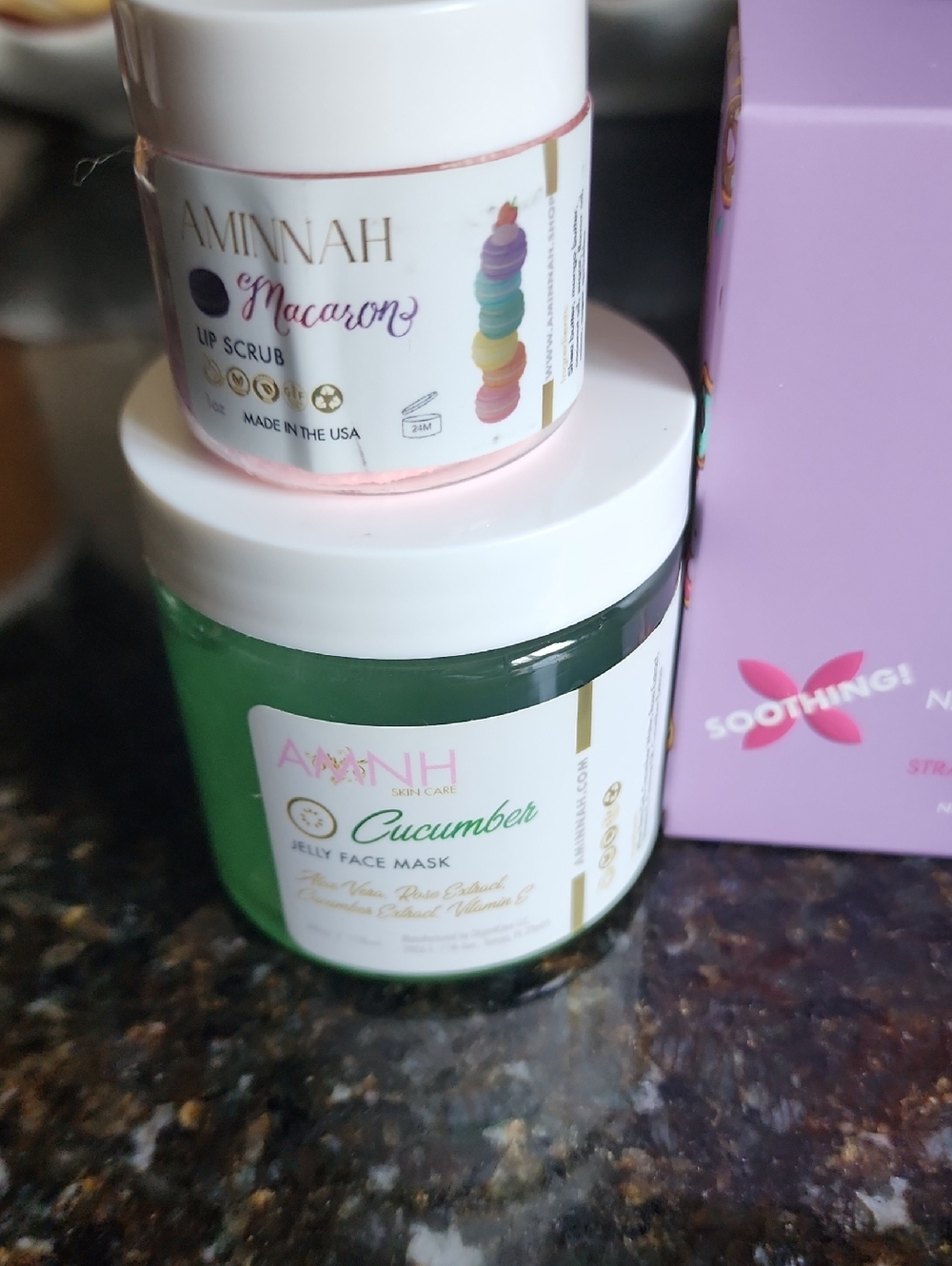 ✨️Aminnah Beauty Bundle | Lip Care, Skincare + Free Masks - Picture 2 of 5